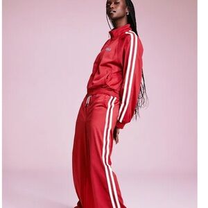 Old Navy Athletic Side-Stripe Track Pants in Red